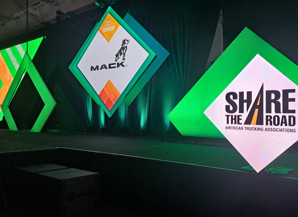 M A C K Branding With Scenic Stage Design